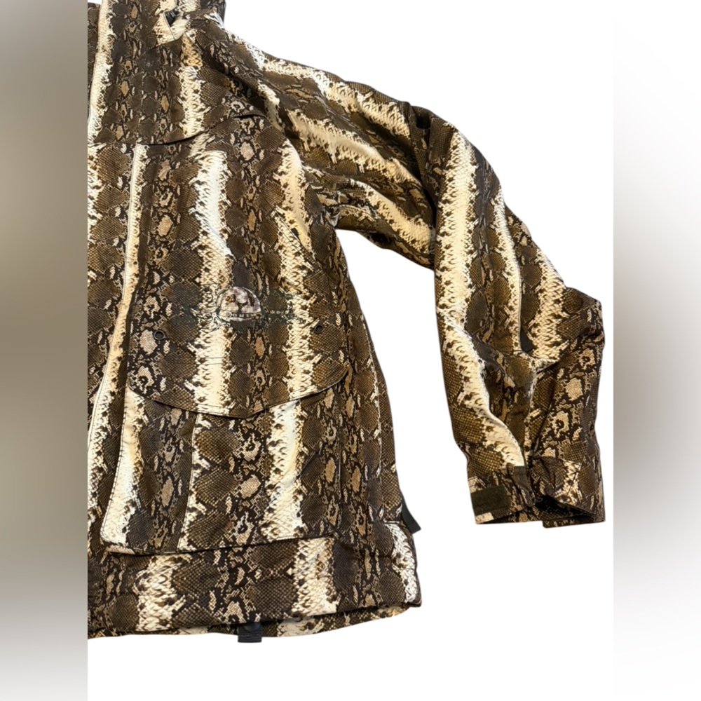 Men’s Burton Ronin 2L Snake Skin Print Snowboard Ski Jacket Size Medium - Picture 6 of 11